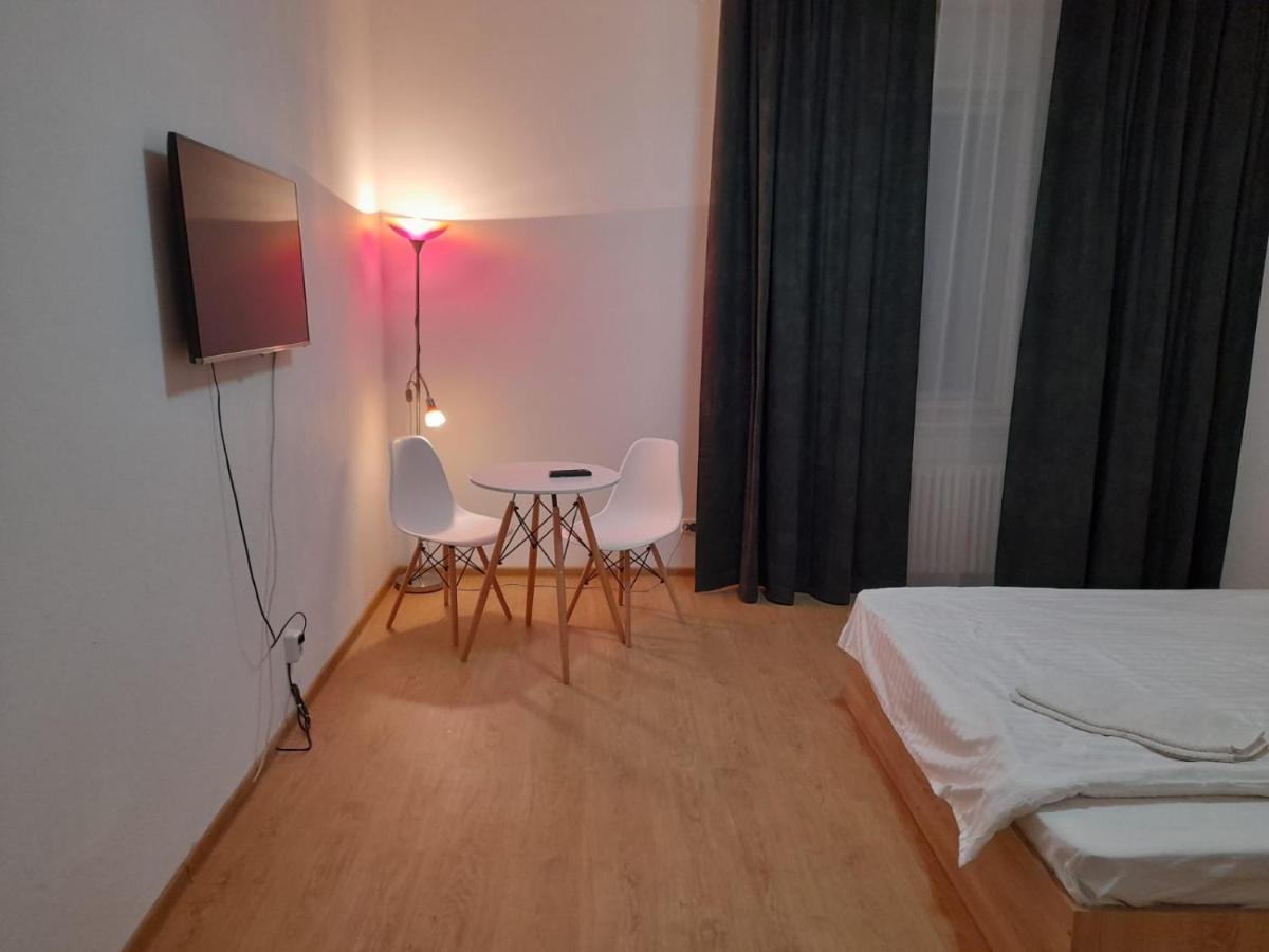 Piata Unirii- 1 Room Studio Apartment Тімішоара Екстер'єр фото